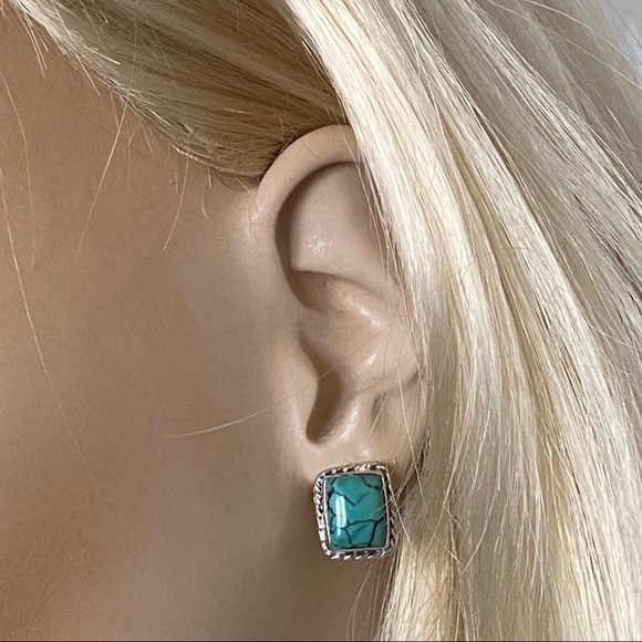 Navajo Turquoise Sterling Silver Earrings SIGNED! - Picture 5 of 7